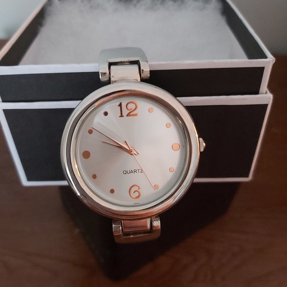 Bangle Watch - Picture 4 of 5